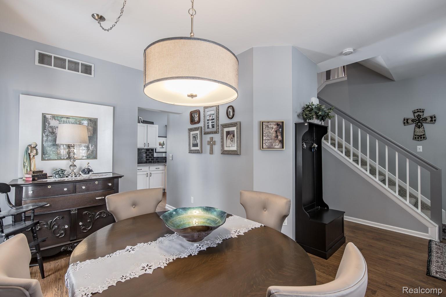 2507 Driftwood Drive