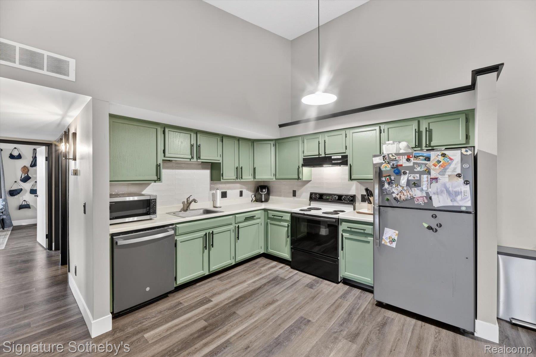 61031 Greenwood Drive