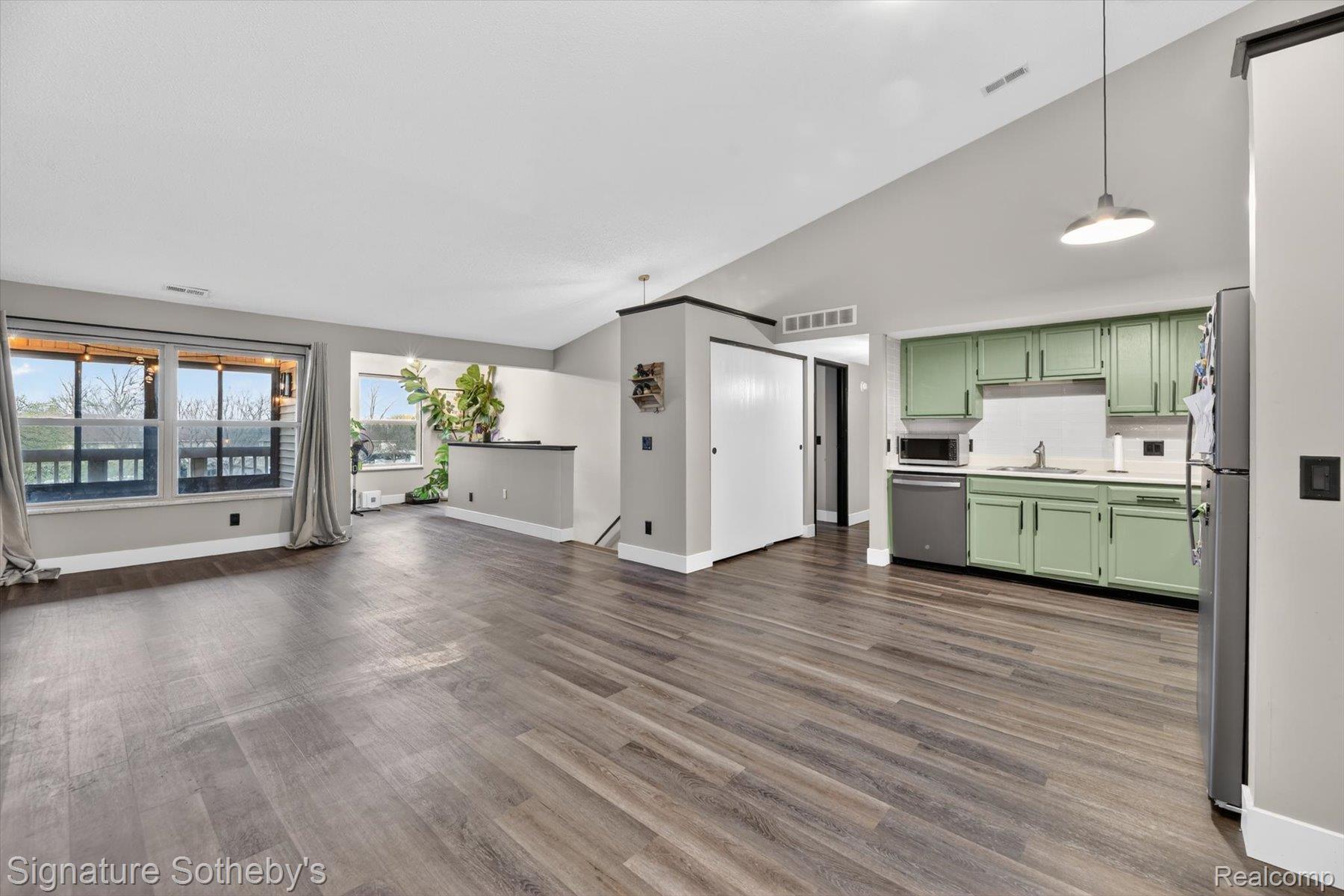 61031 Greenwood Drive