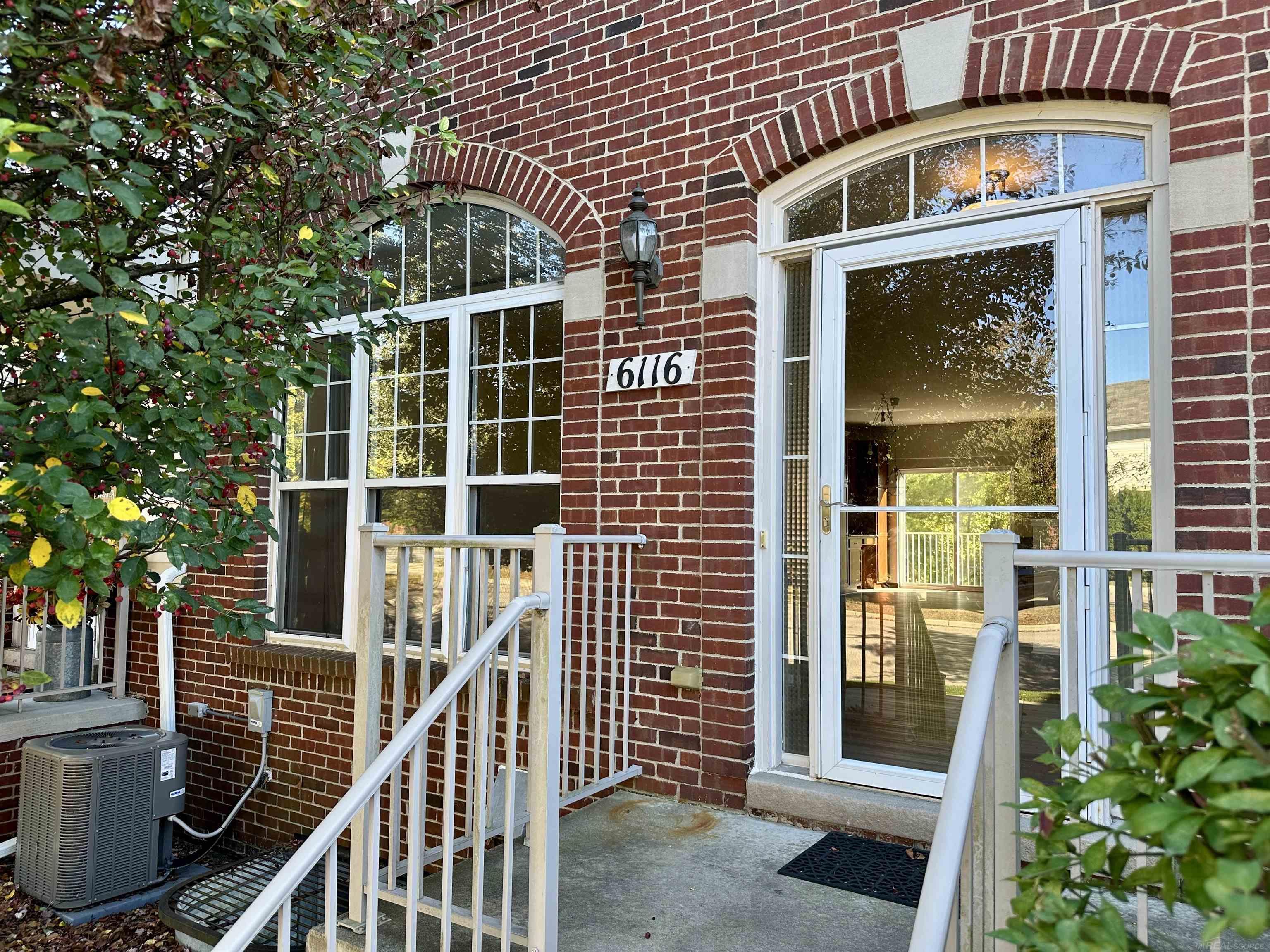 6116 Heron Hills Drive