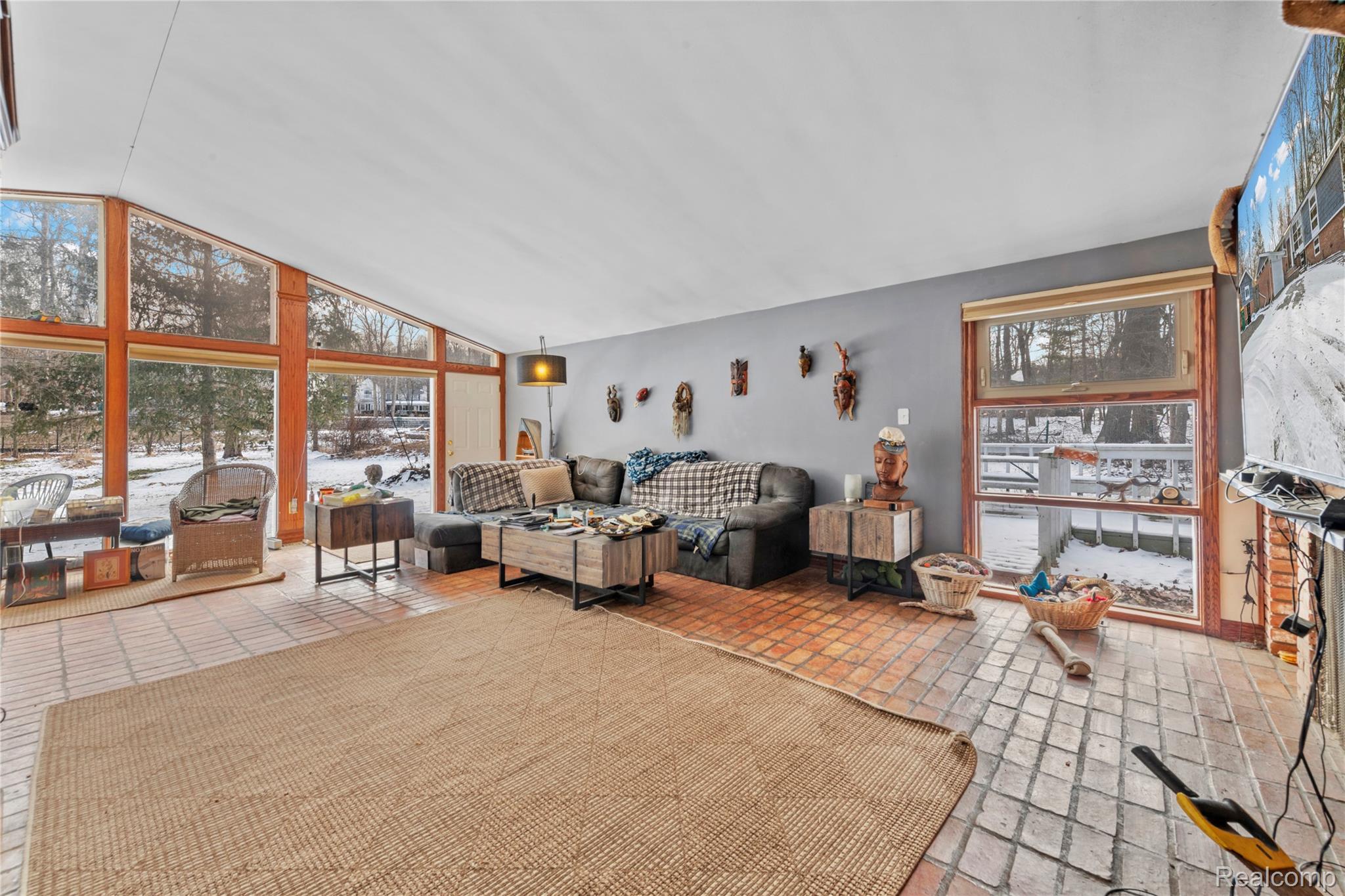 32998 Biddestone Lane