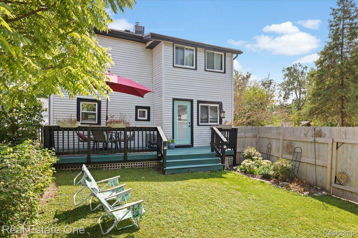128 S SLATER Street