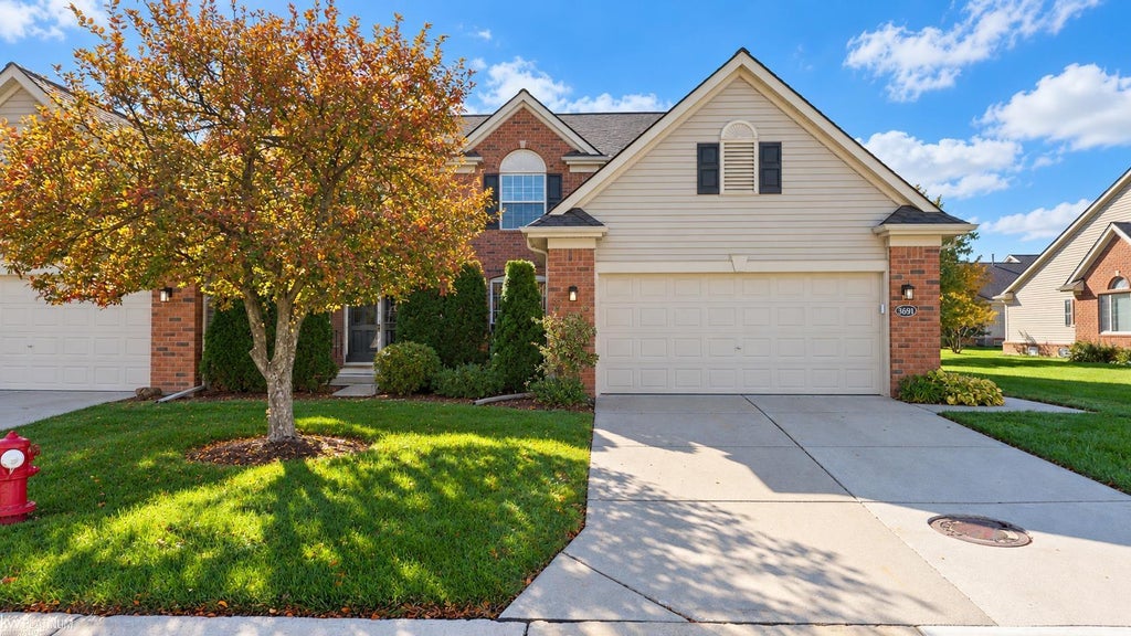 Photo of 3691 Knightbridge Circle, Sterling Heights City, MI 48314 (MLS # 58050225639)