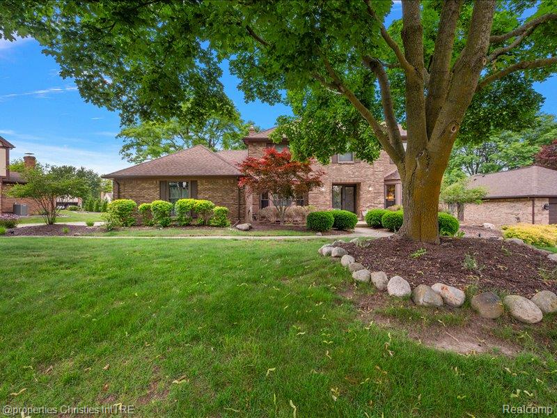 38696 Wakefield Court
