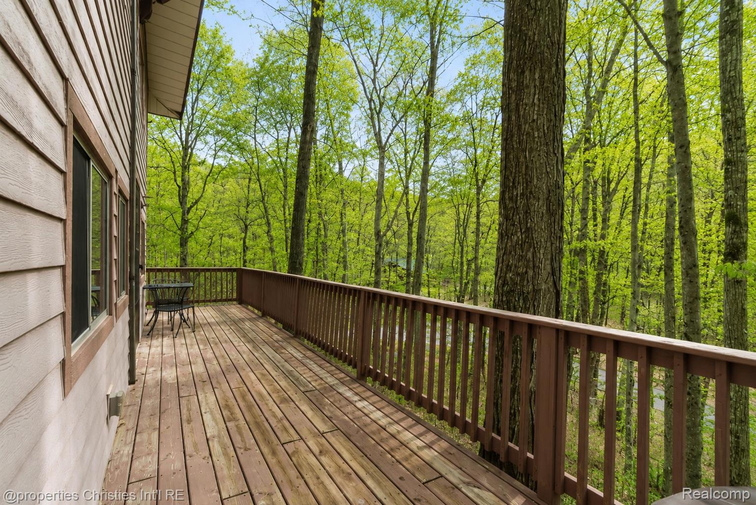4001 Deskin Drive