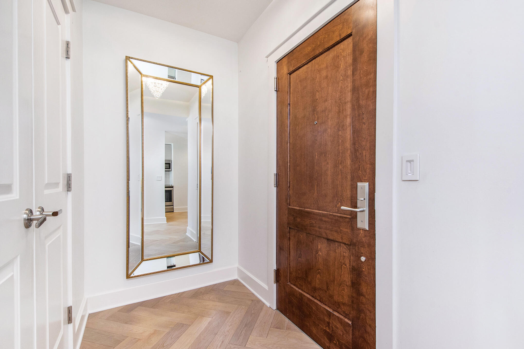 27 Library Street NE 404