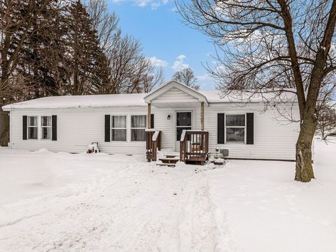 Photo of 214 E Arbor Street, Marcellus Village, MI 49067 (MLS # 68026004411)
