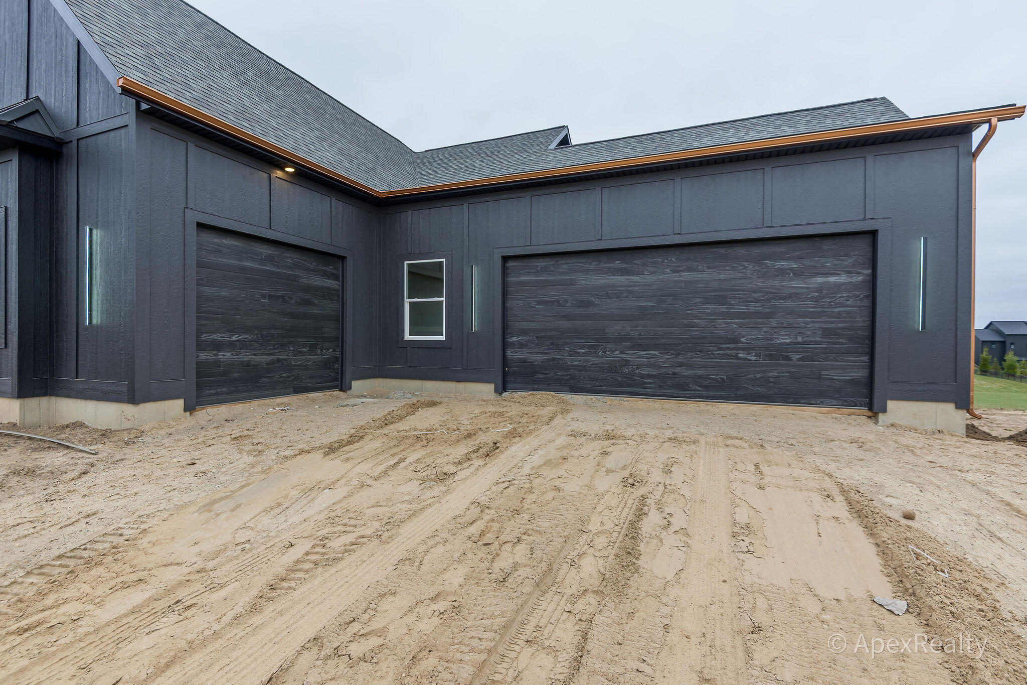 3469 Conrail Drive SW