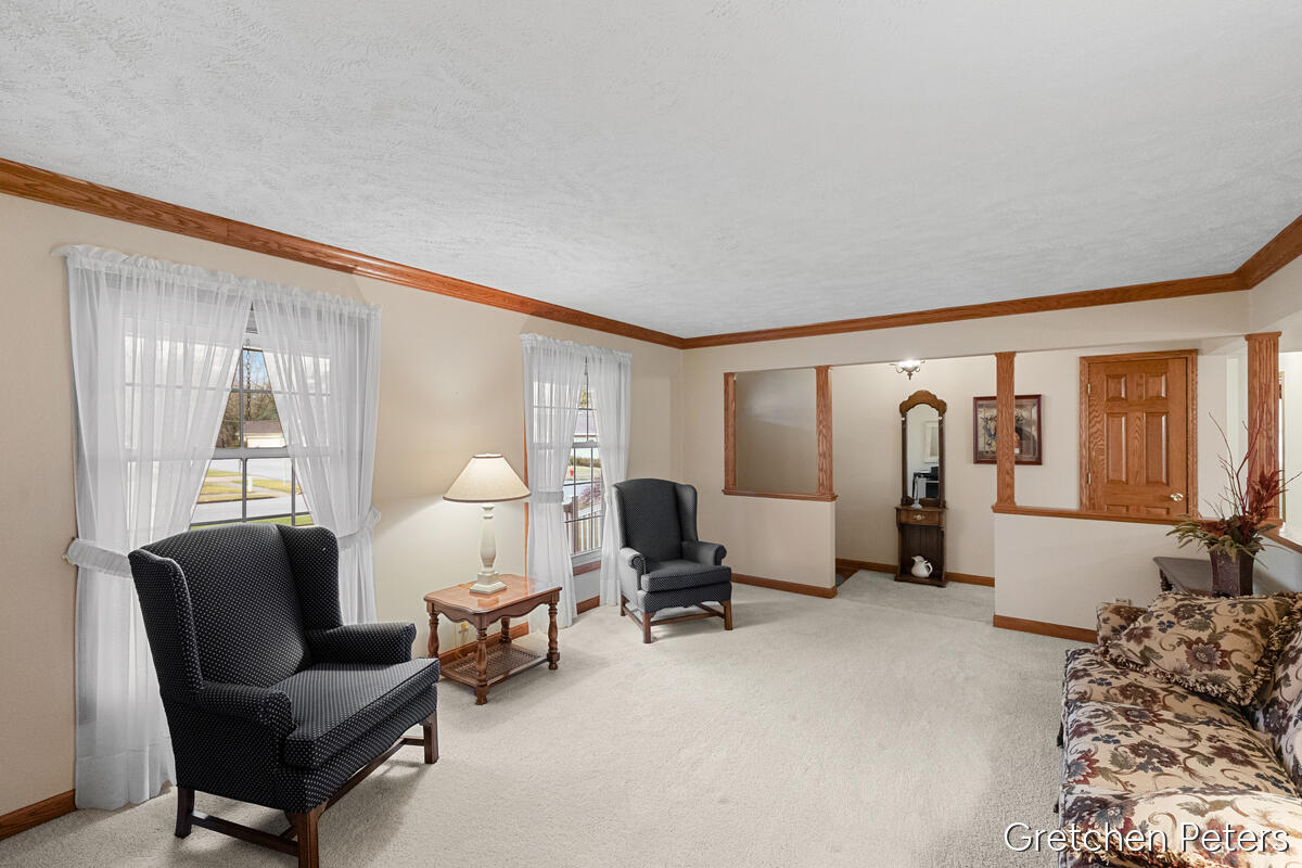 6852 Aleda Avenue SE