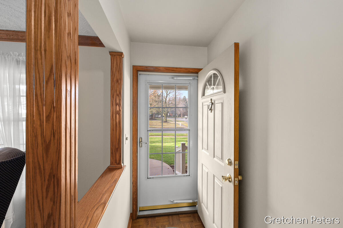 6852 Aleda Avenue SE