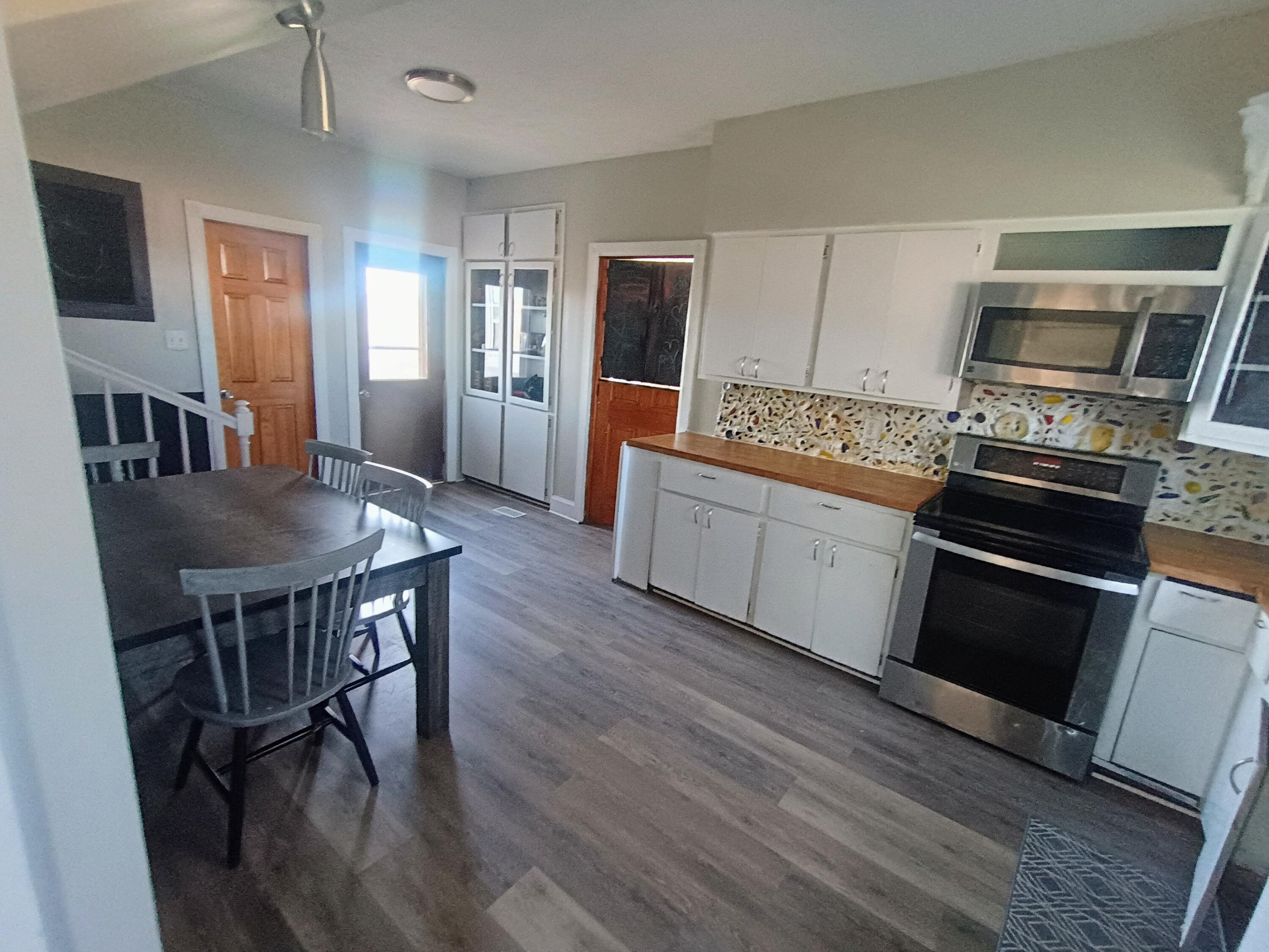 2924 W Van Buren Road