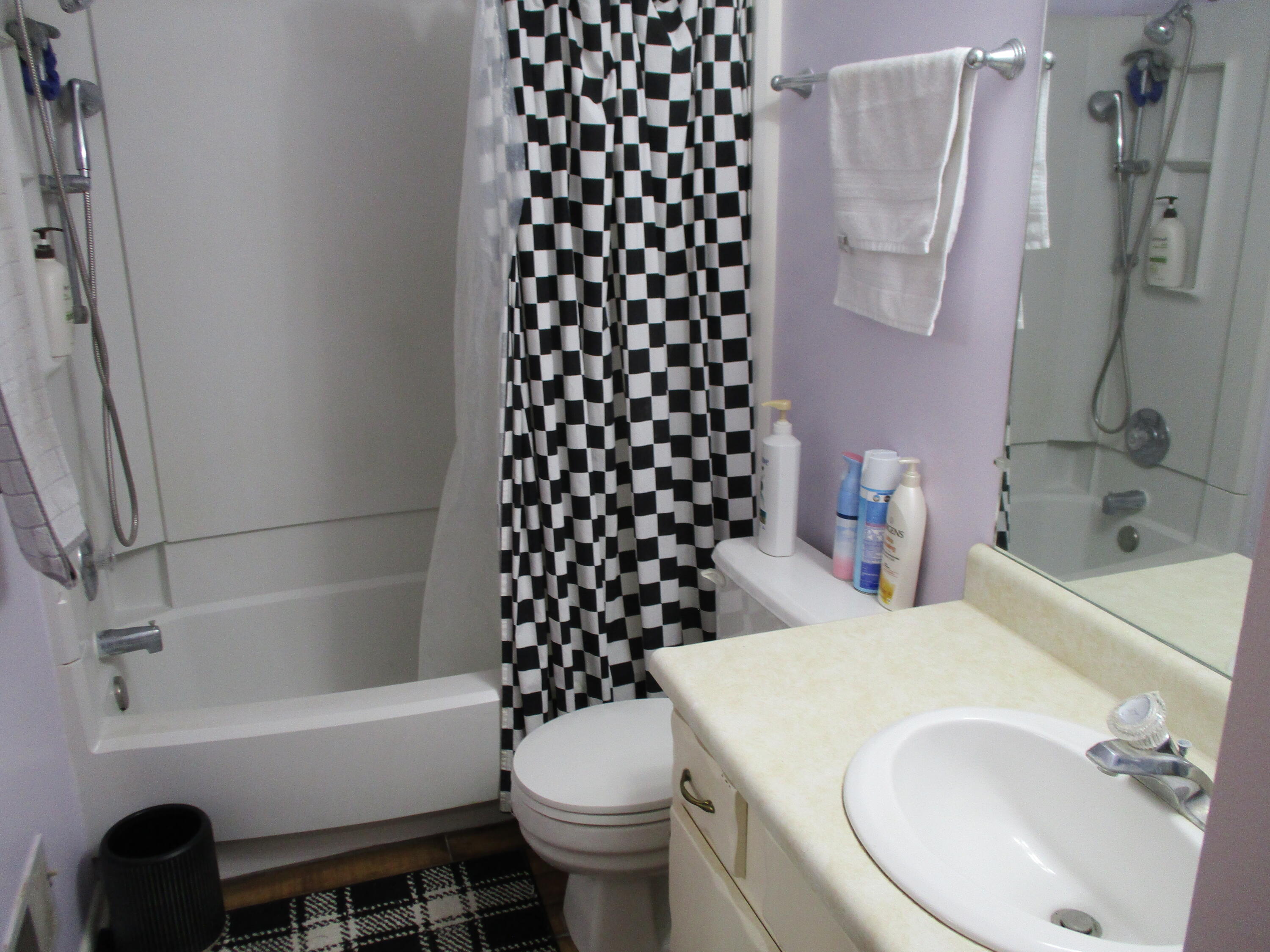 2376 Strathmore Street