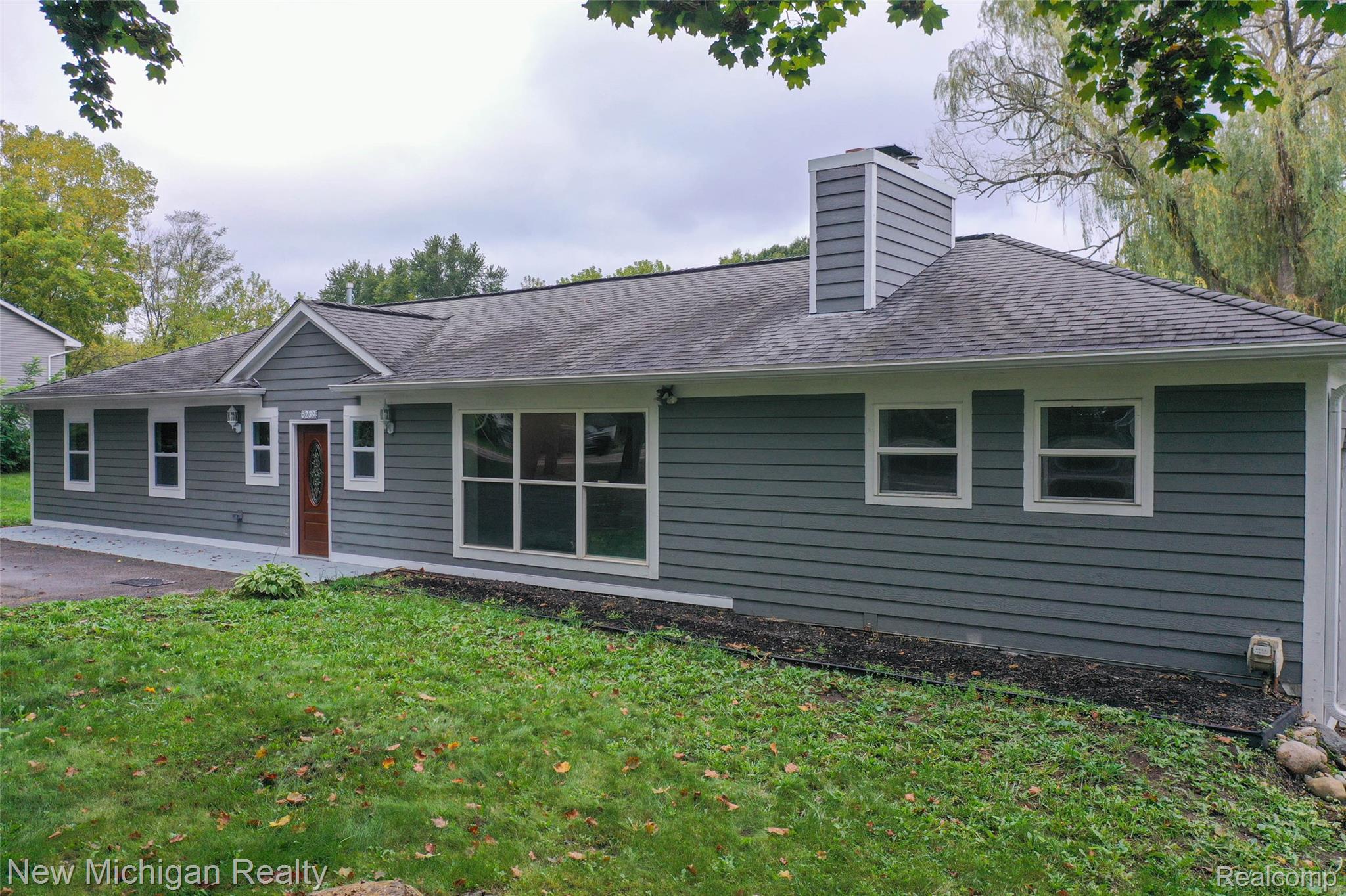 6239 Grange Hall Road