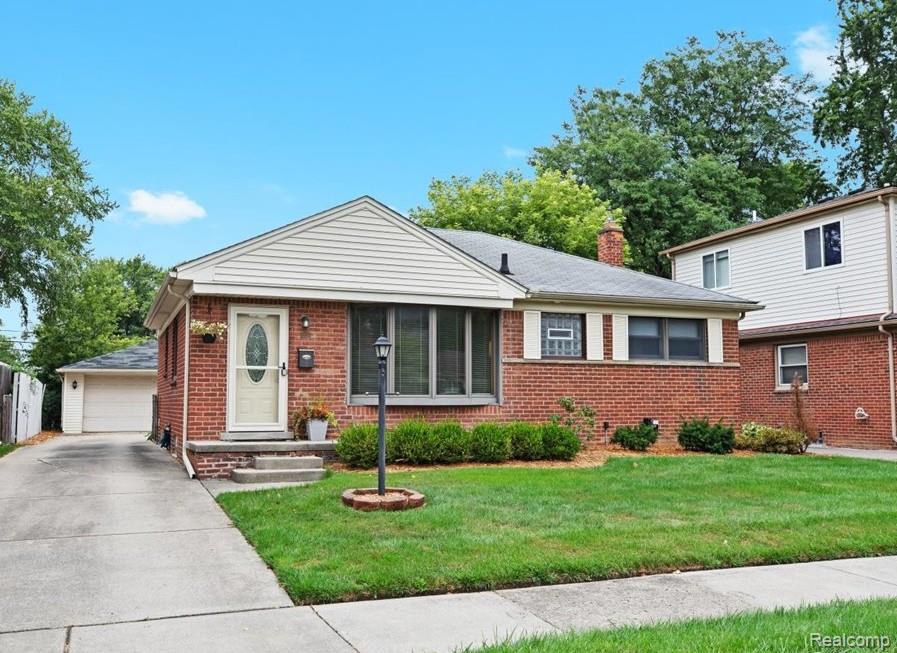 112 Jeffrey Avenue