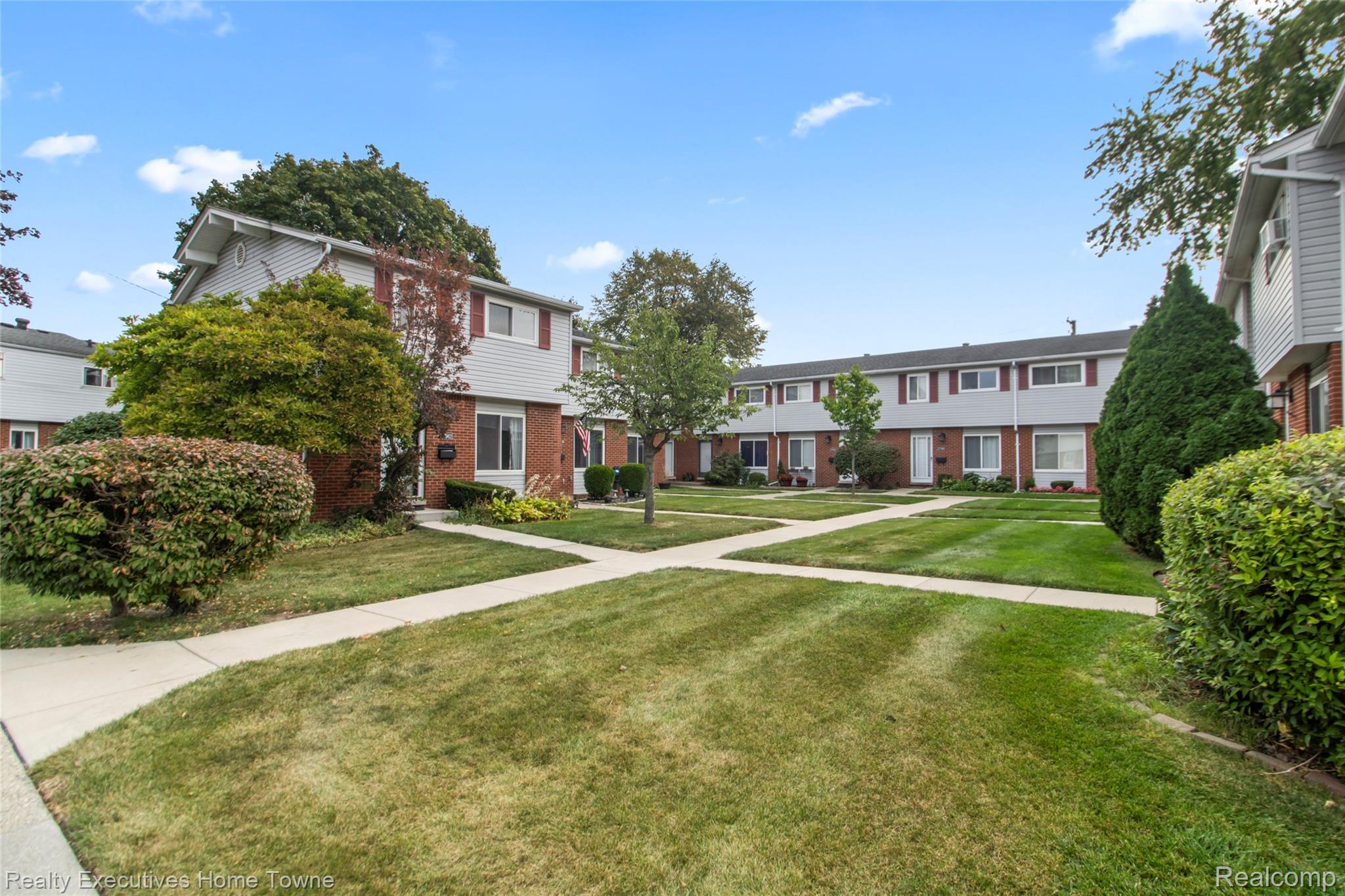 27962 Eastwick square