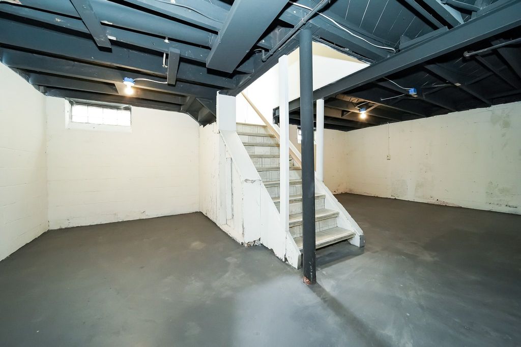 listing image 50
