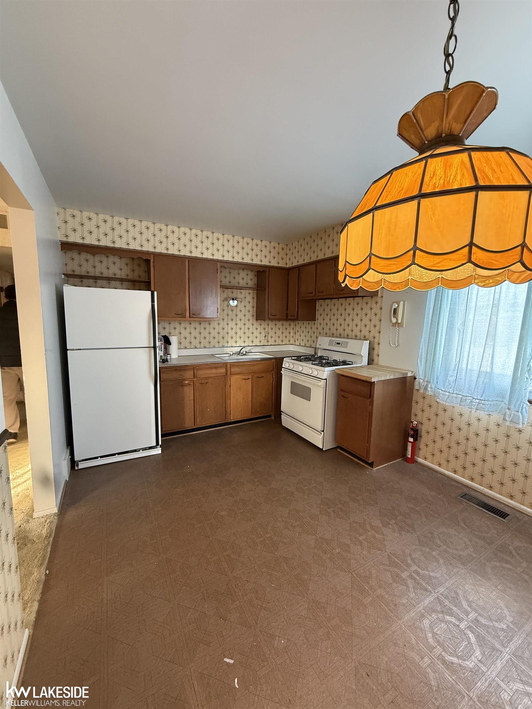 30428 Iroquois Drive