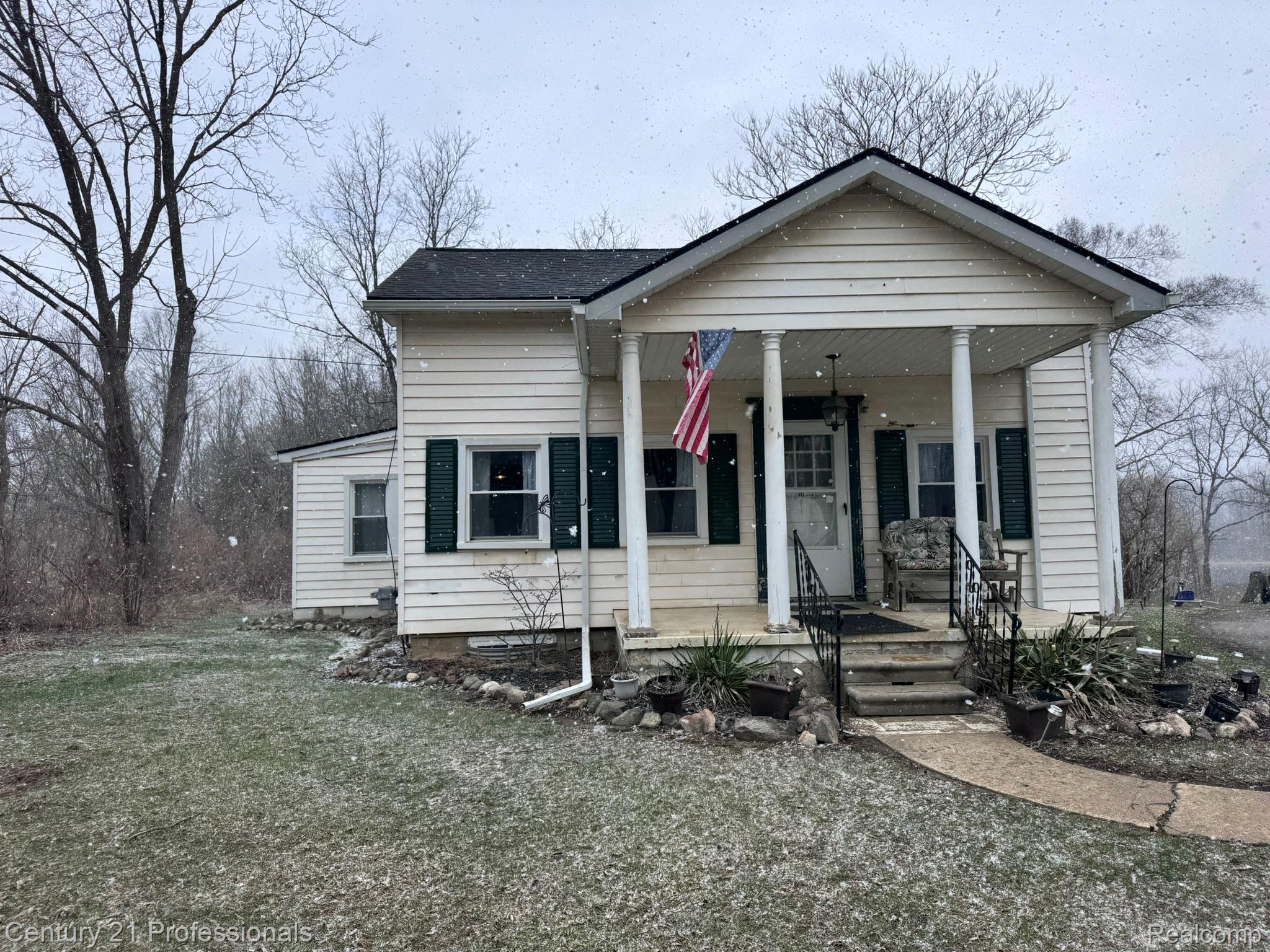 2021 W Rose Center Road