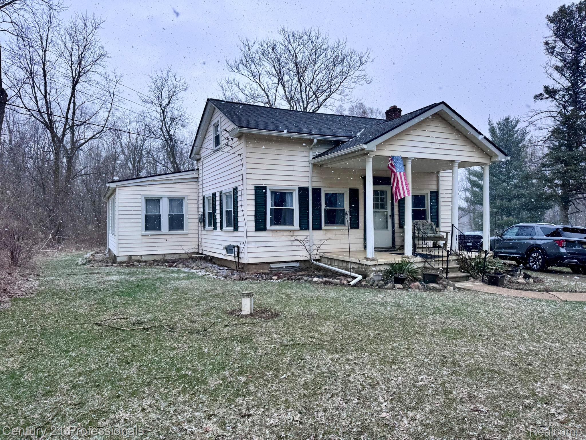 2021 W Rose Center Road