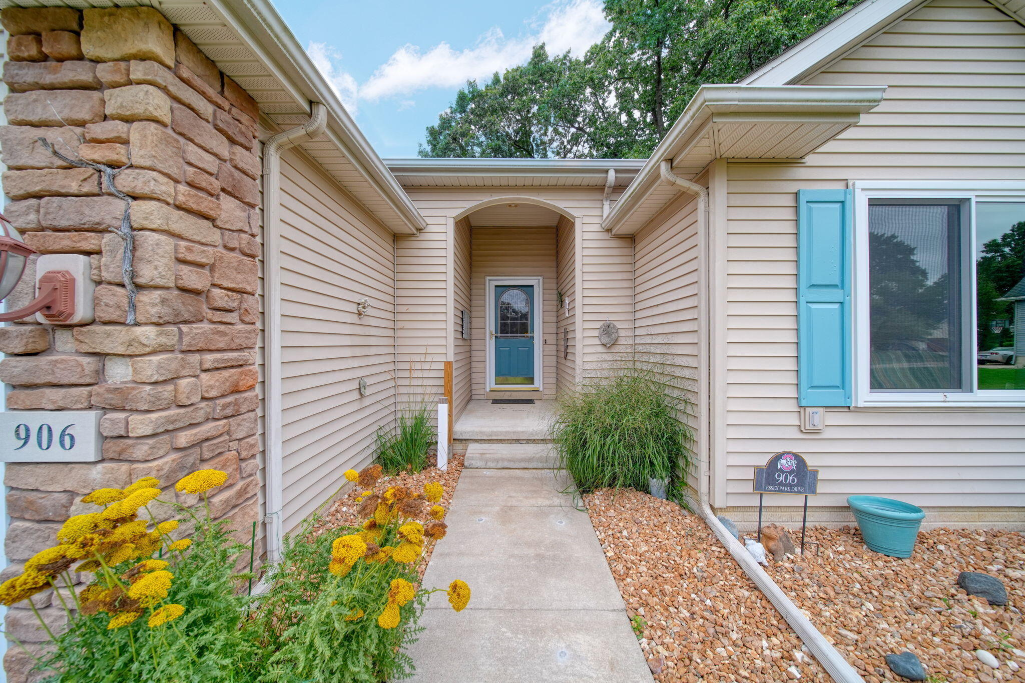 906 Essex Park Drive