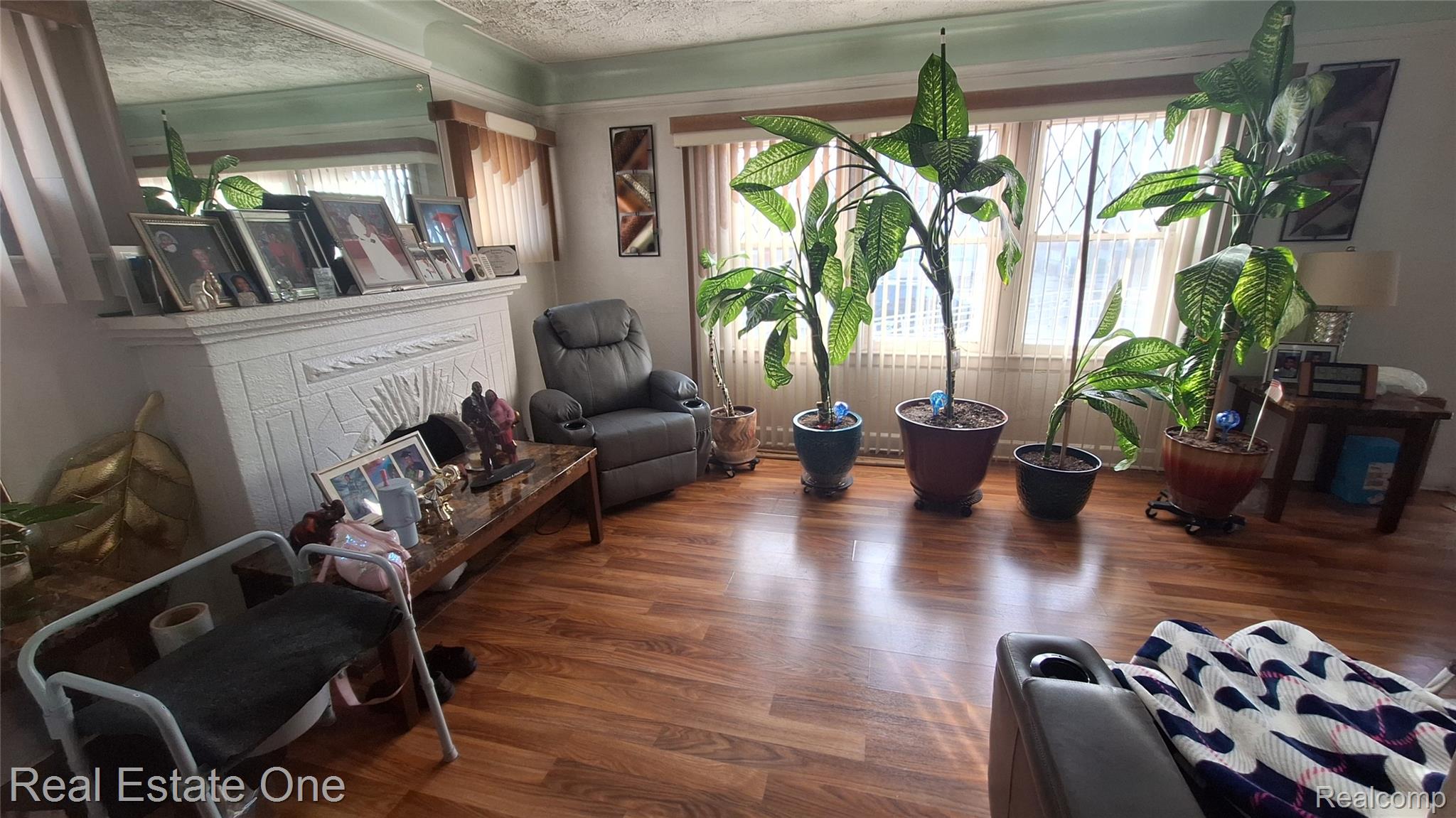 15094 Strathmoor Street