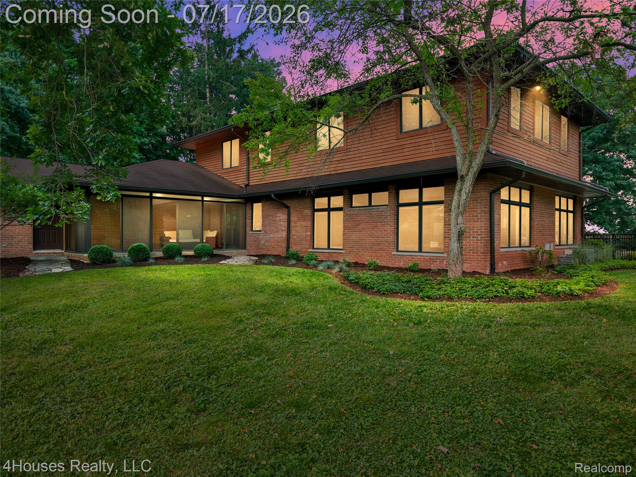 5717 Sussex Drive