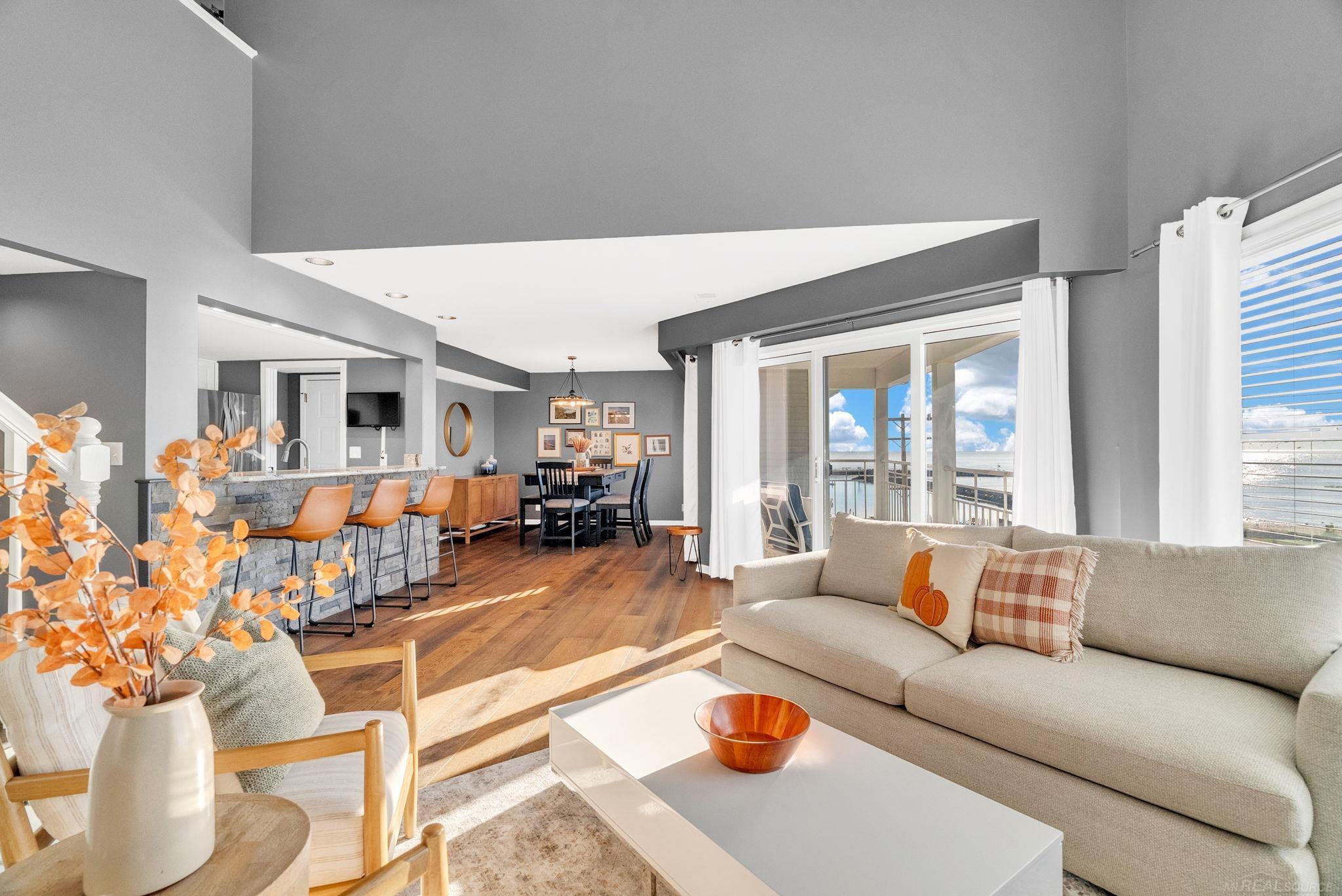 7338 Huron # 28 Street
