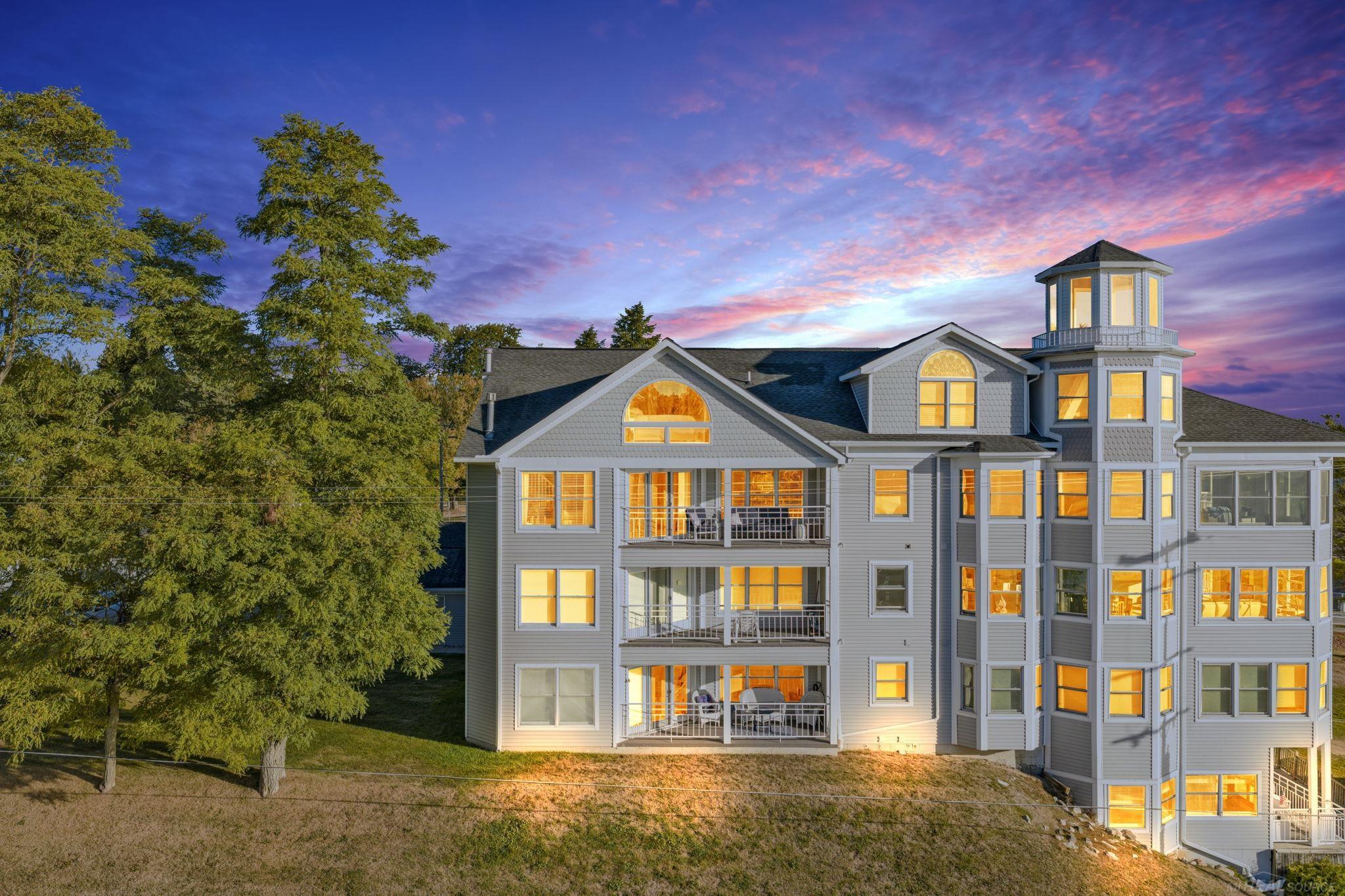 7338 Huron # 28 Street