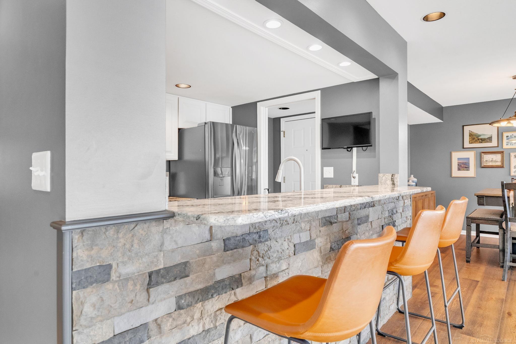 7338 Huron # 28 Street
