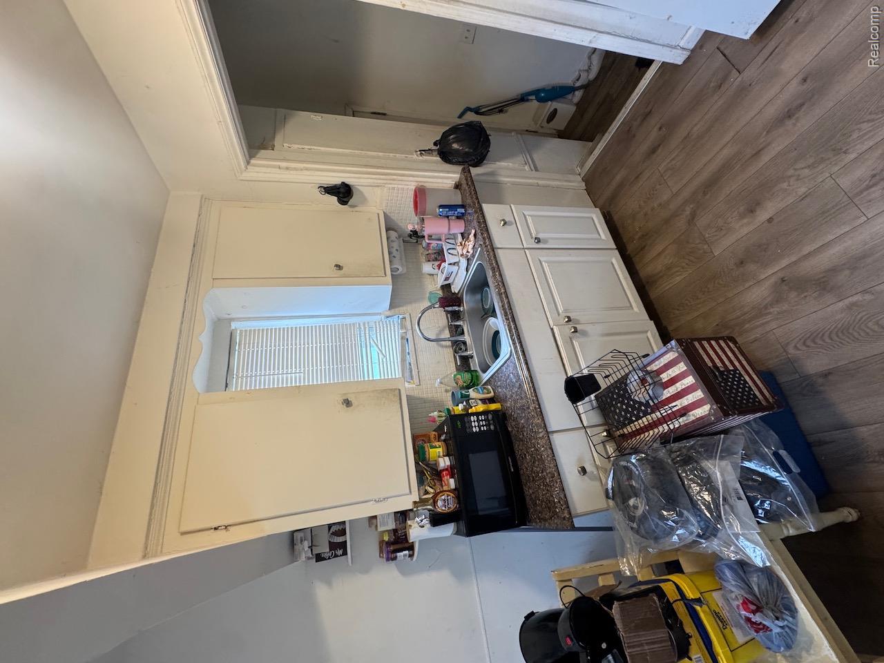 18828 Hawthorne Street