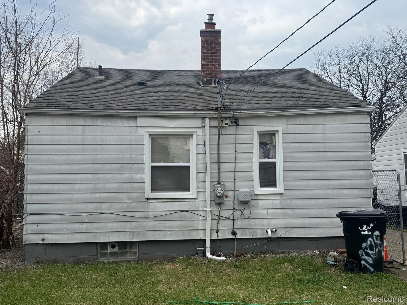 18828 Hawthorne Street