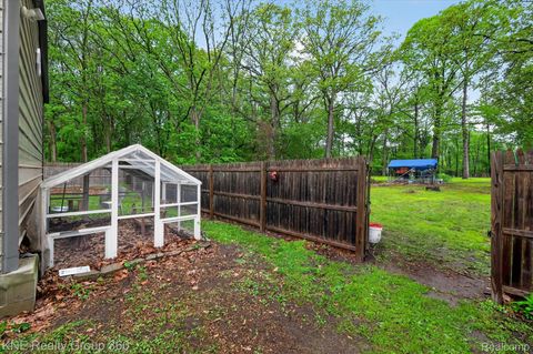 Tiny photo for 38152 Hixford Place, Westland City, MI 48185 (MLS # 20261033948)