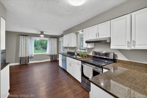 Tiny photo for 38152 Hixford Place, Westland City, MI 48185 (MLS # 20261033948)