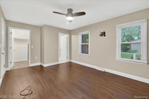 Tiny photo for 38152 Hixford Place, Westland City, MI 48185 (MLS # 20261033948)