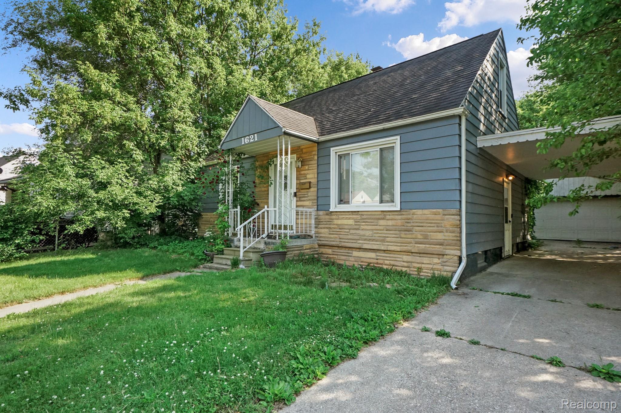 1621 GREENBROOK Lane
