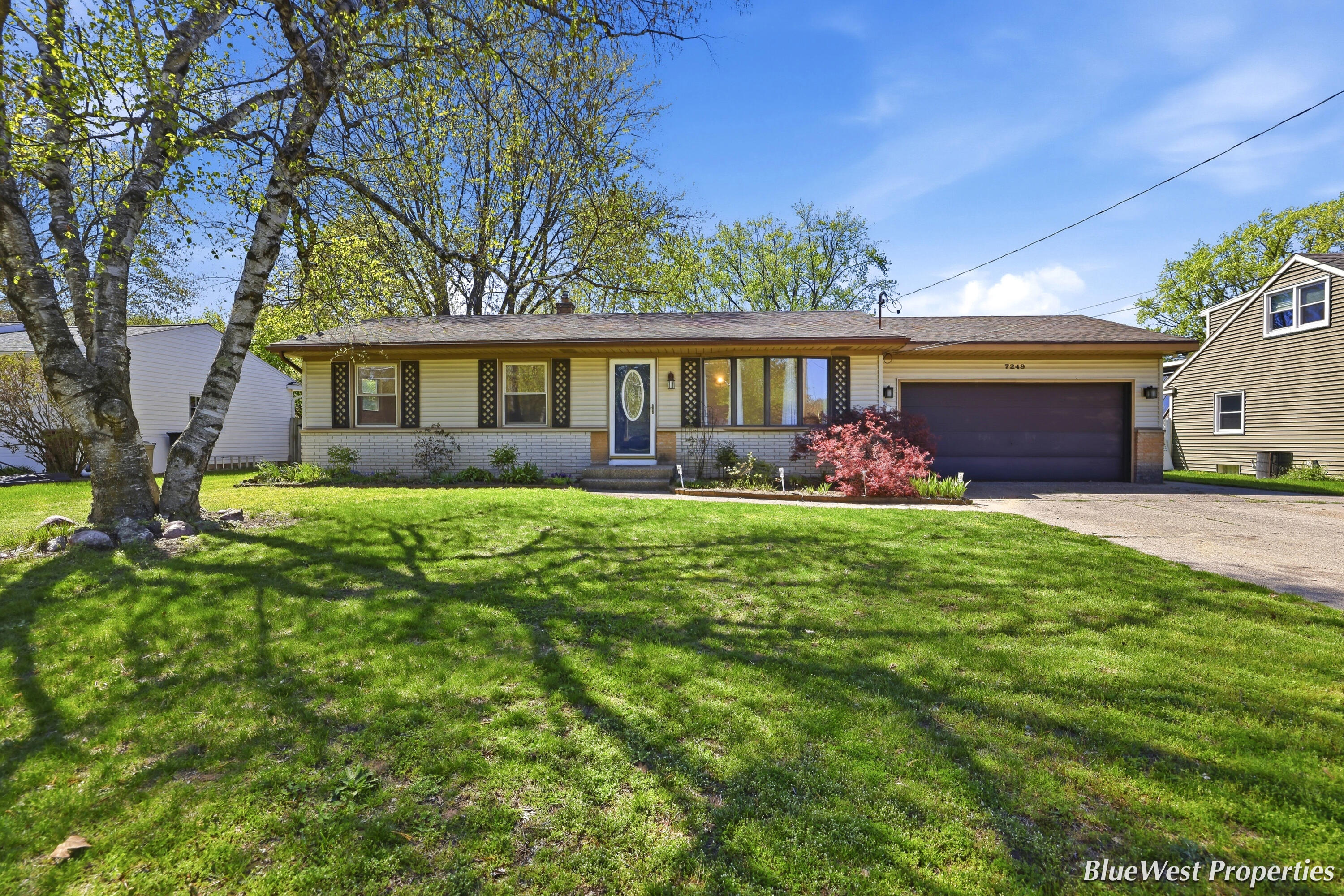 7249 Heatherwood Drive