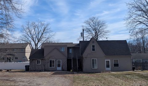 3175 Culbertson Avenue Rochester Hills City MI 48307