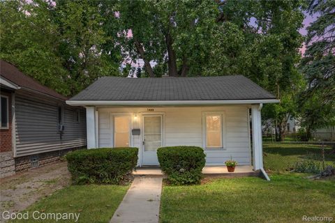 1489 Woodward Heights Ferndale City MI 48220