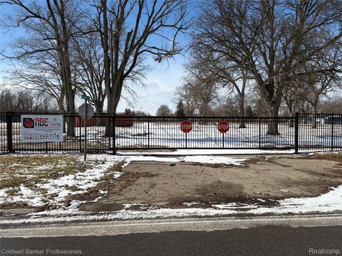 2701 Branch Road Flint City MI 48506