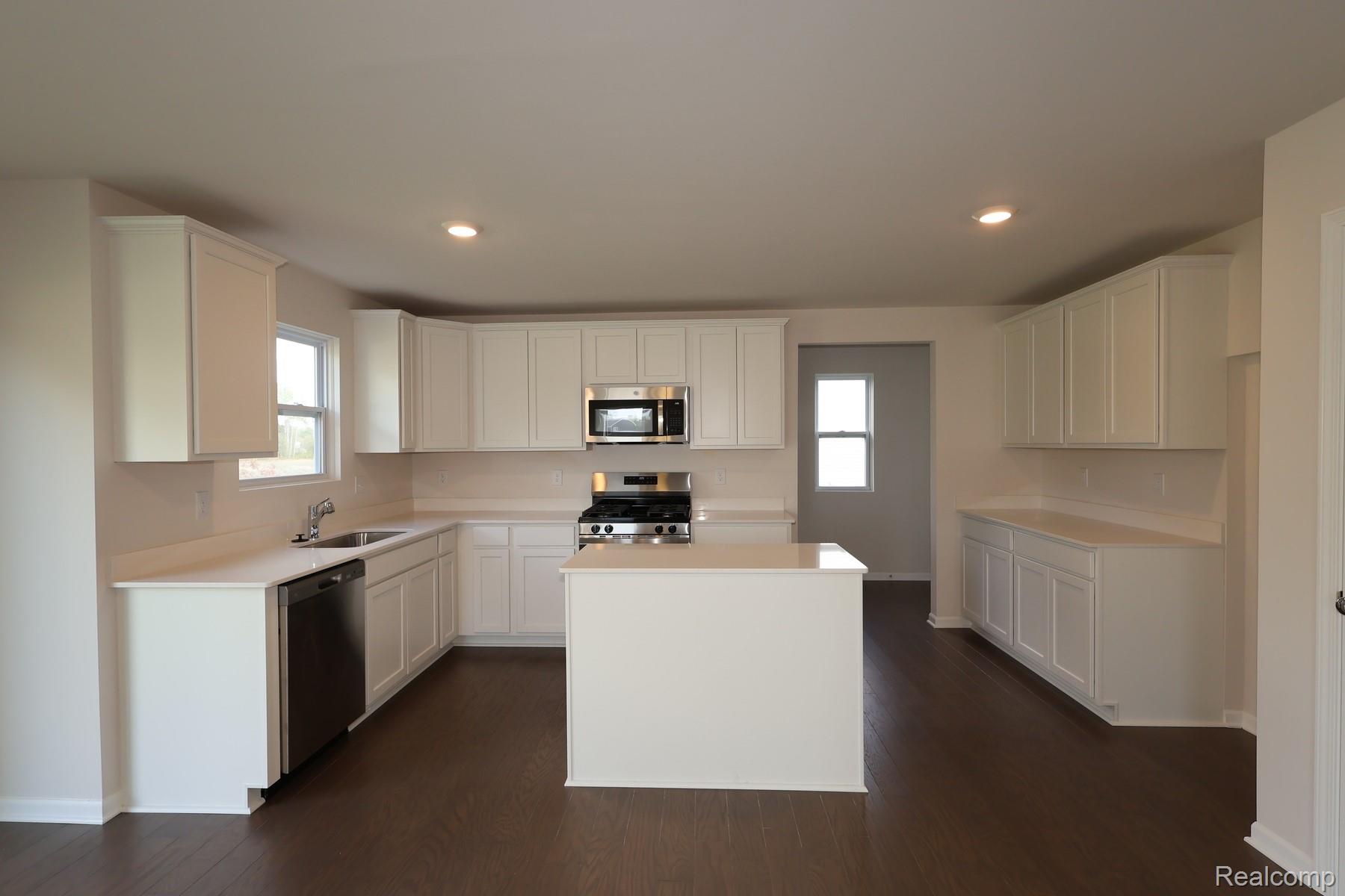 4233 Cedar Lane