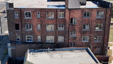 2277 W Davison Detroit City MI 48238