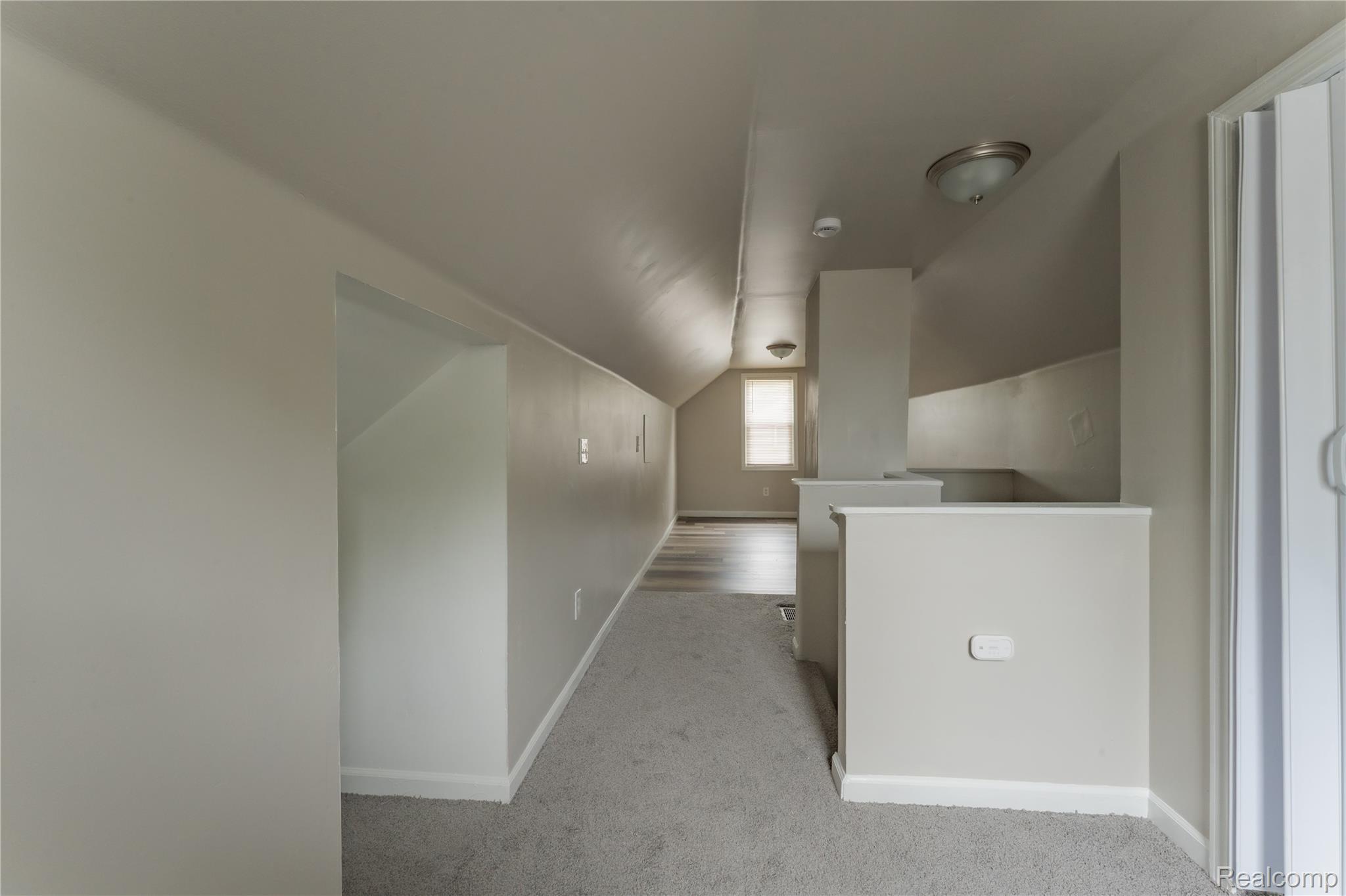 93 W Princeton Avenue