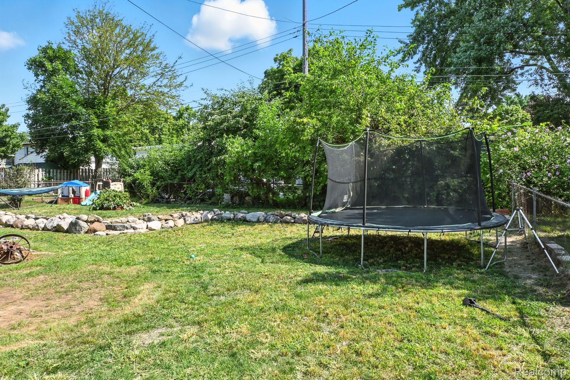 800 Birdsong Drive