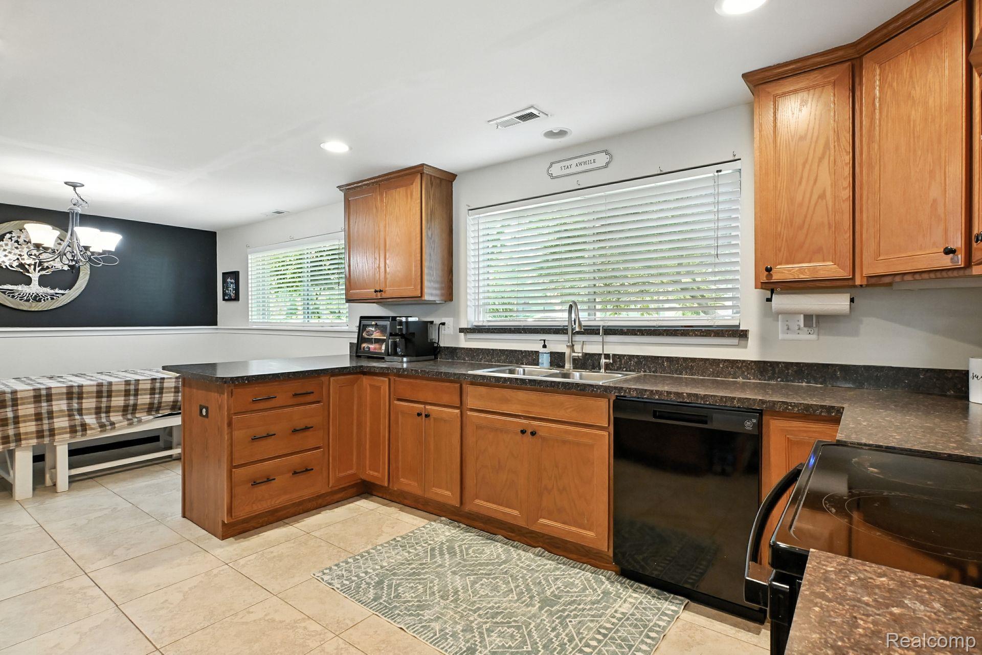 800 Birdsong Drive