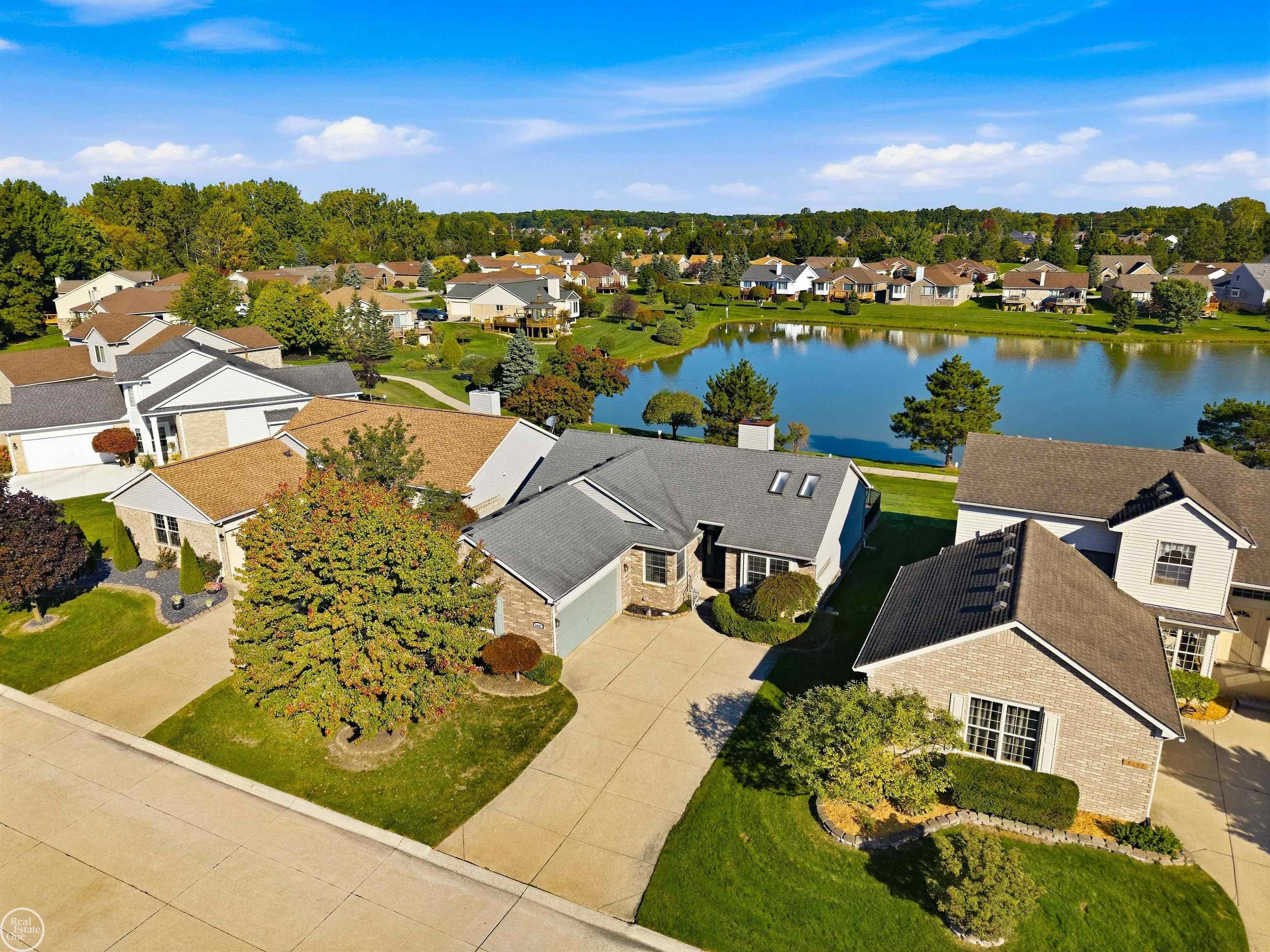 3685 Warwick Drive
