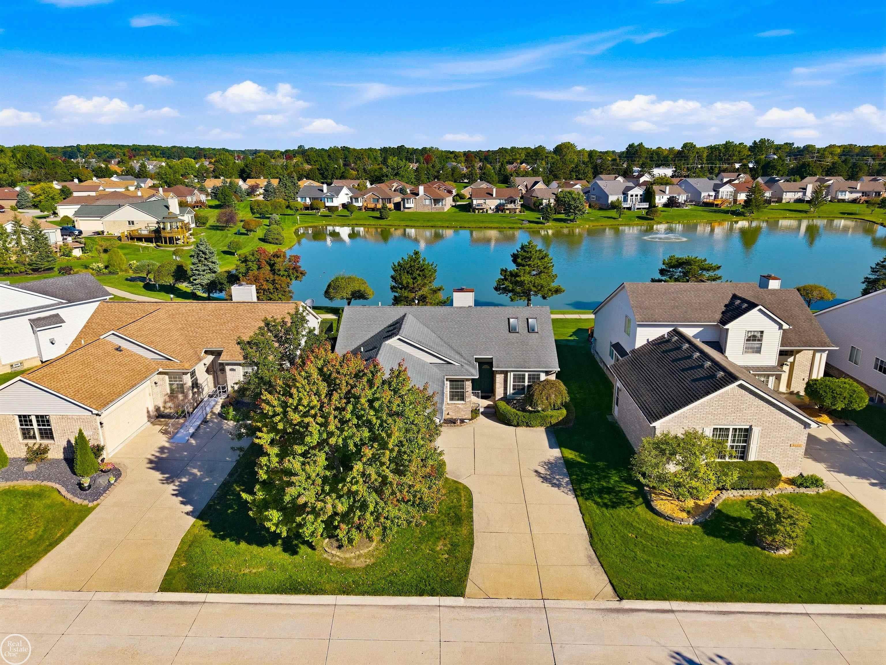 3685 Warwick Drive