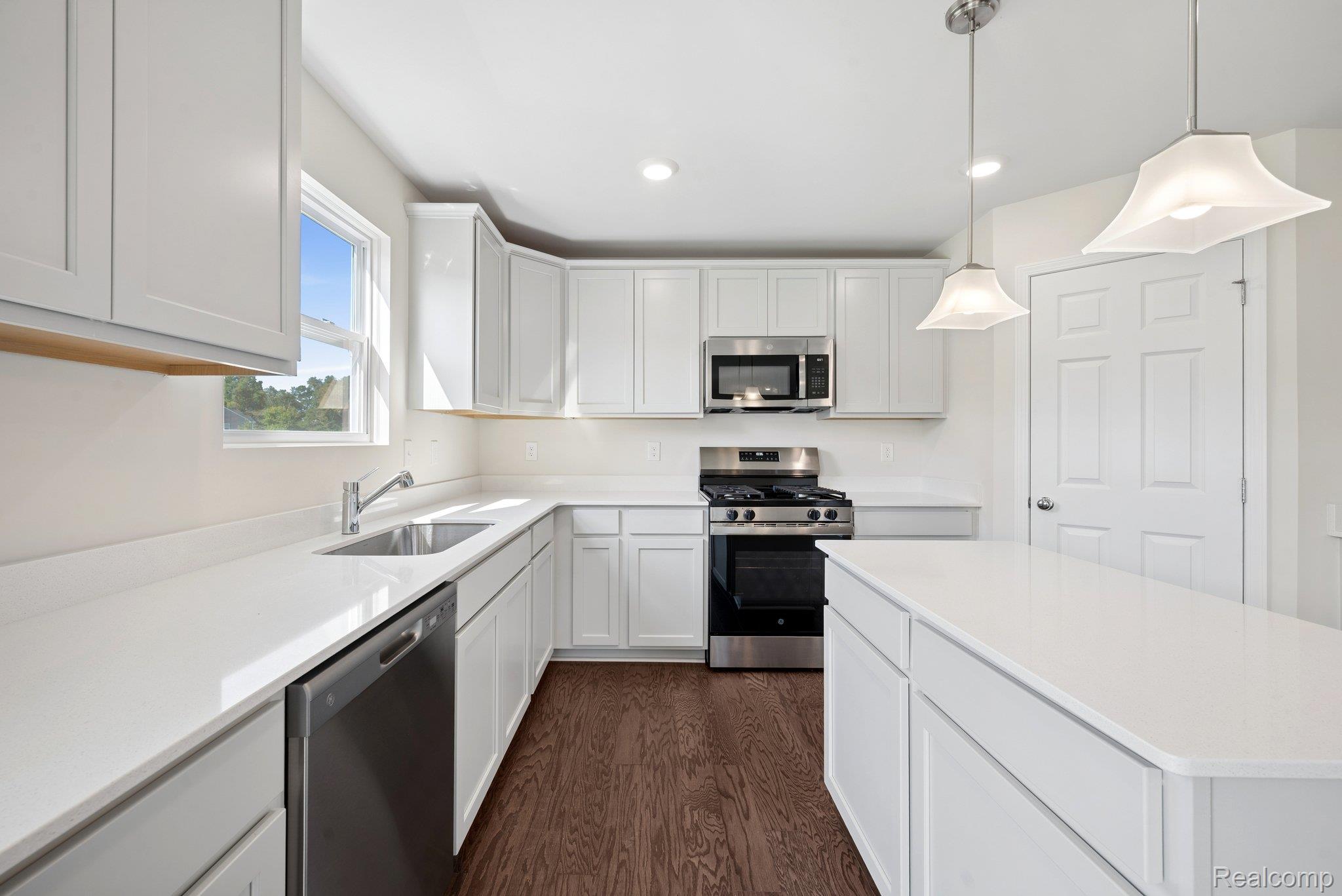 610 Harvest Way