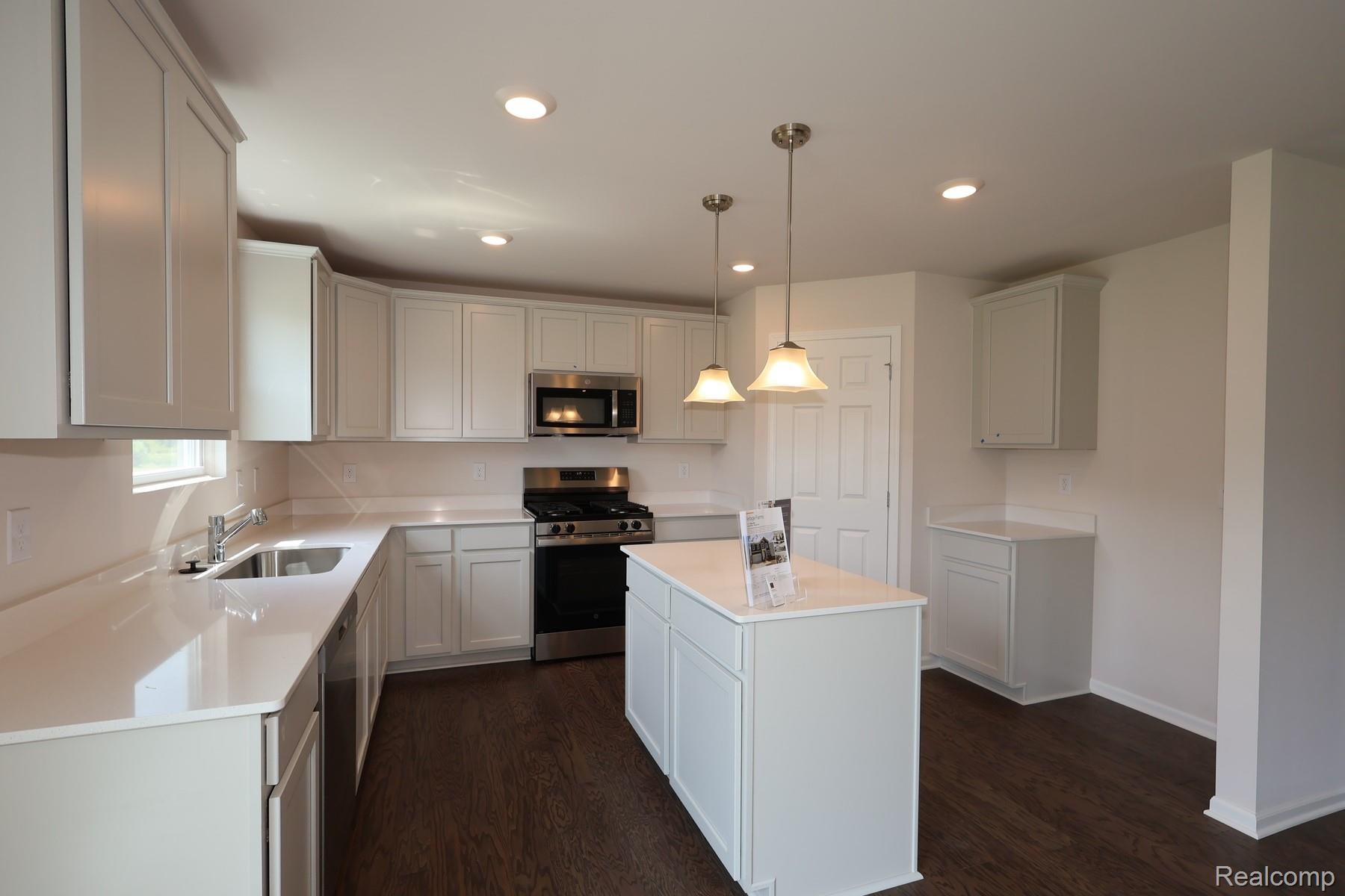 610 Harvest Way