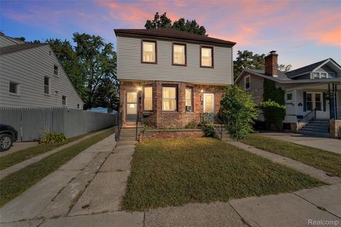 223 E Oakridge Street Ferndale City MI 48220