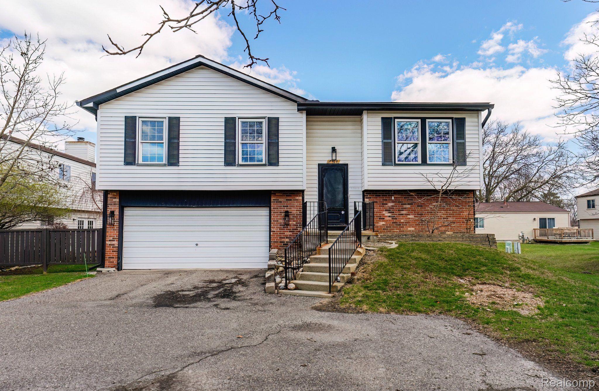 Troy City Oakland, Michigan 48083, United States, 3 Bedrooms Bedrooms, ,2 BathroomsBathrooms,Residential,Active,112136